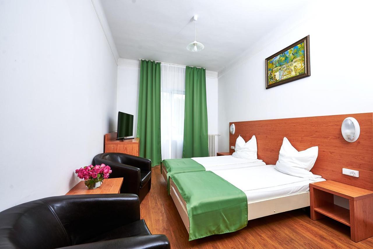 Hotel Parc Băile Govora Kültér fotó